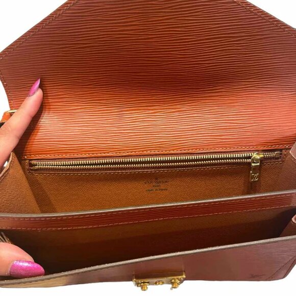 EPI LV DRAGONE POCHETTE SELLIER - Picture 4 of 7